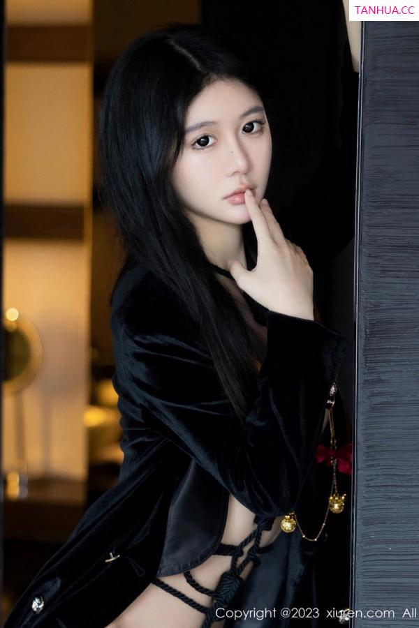   [XiuRen]高清写真图 2023.07.21 No.7121 幼幼 完美身材第22张图片